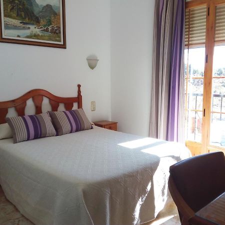 Hostal Rural Montual Los Banos  ภายนอก รูปภาพ