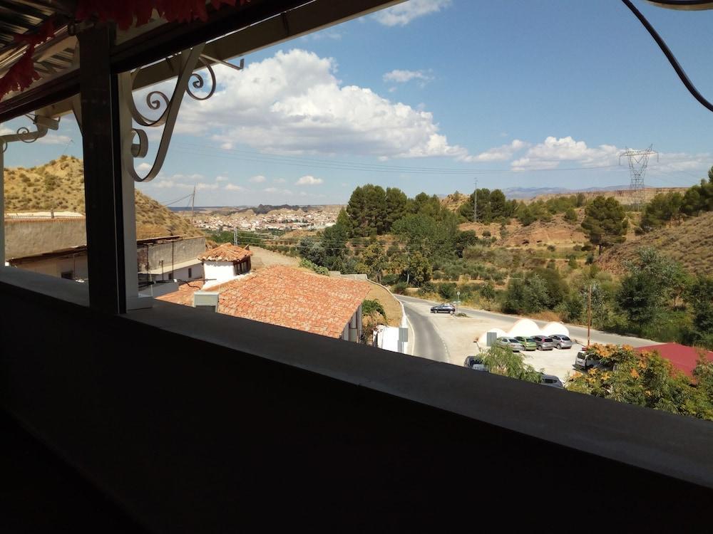 Hostal Rural Montual Los Banos  ภายนอก รูปภาพ