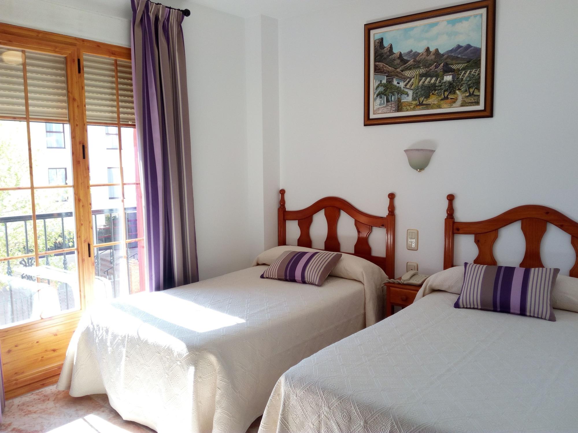 Hostal Rural Montual Los Banos  ภายนอก รูปภาพ