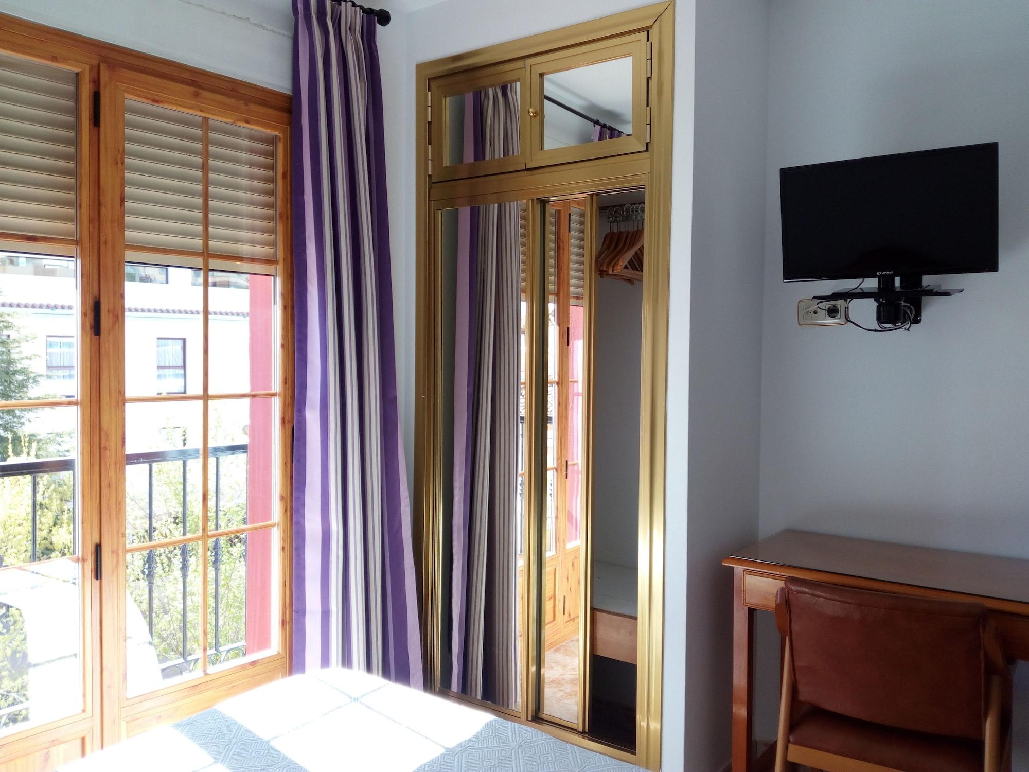 Hostal Rural Montual Los Banos  ภายนอก รูปภาพ