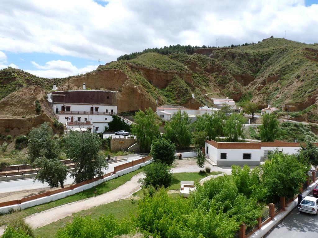 Hostal Rural Montual Los Banos  ภายนอก รูปภาพ