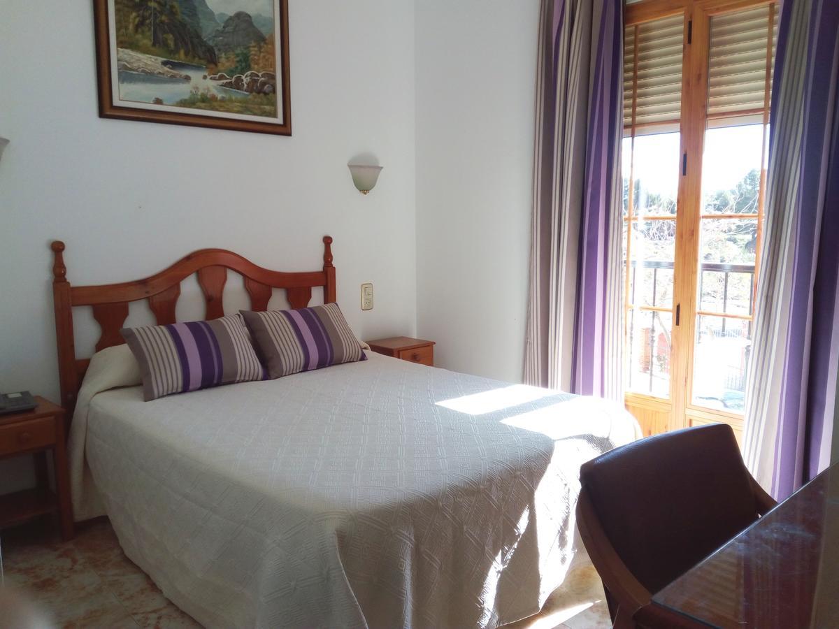 Hostal Rural Montual Los Banos  ภายนอก รูปภาพ