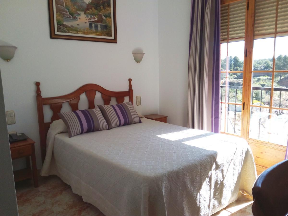 Hostal Rural Montual Los Banos  ภายนอก รูปภาพ